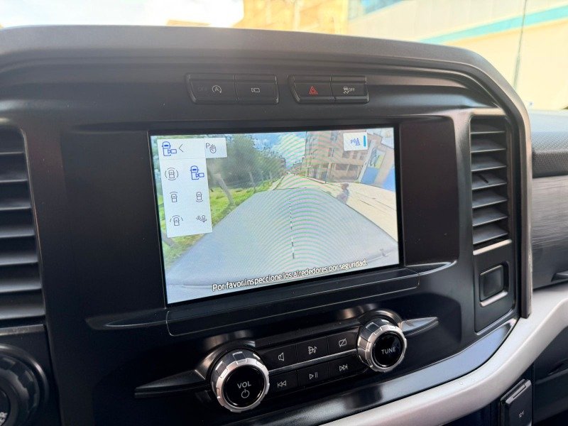 
								Ford F150 XLT 2022 completo									