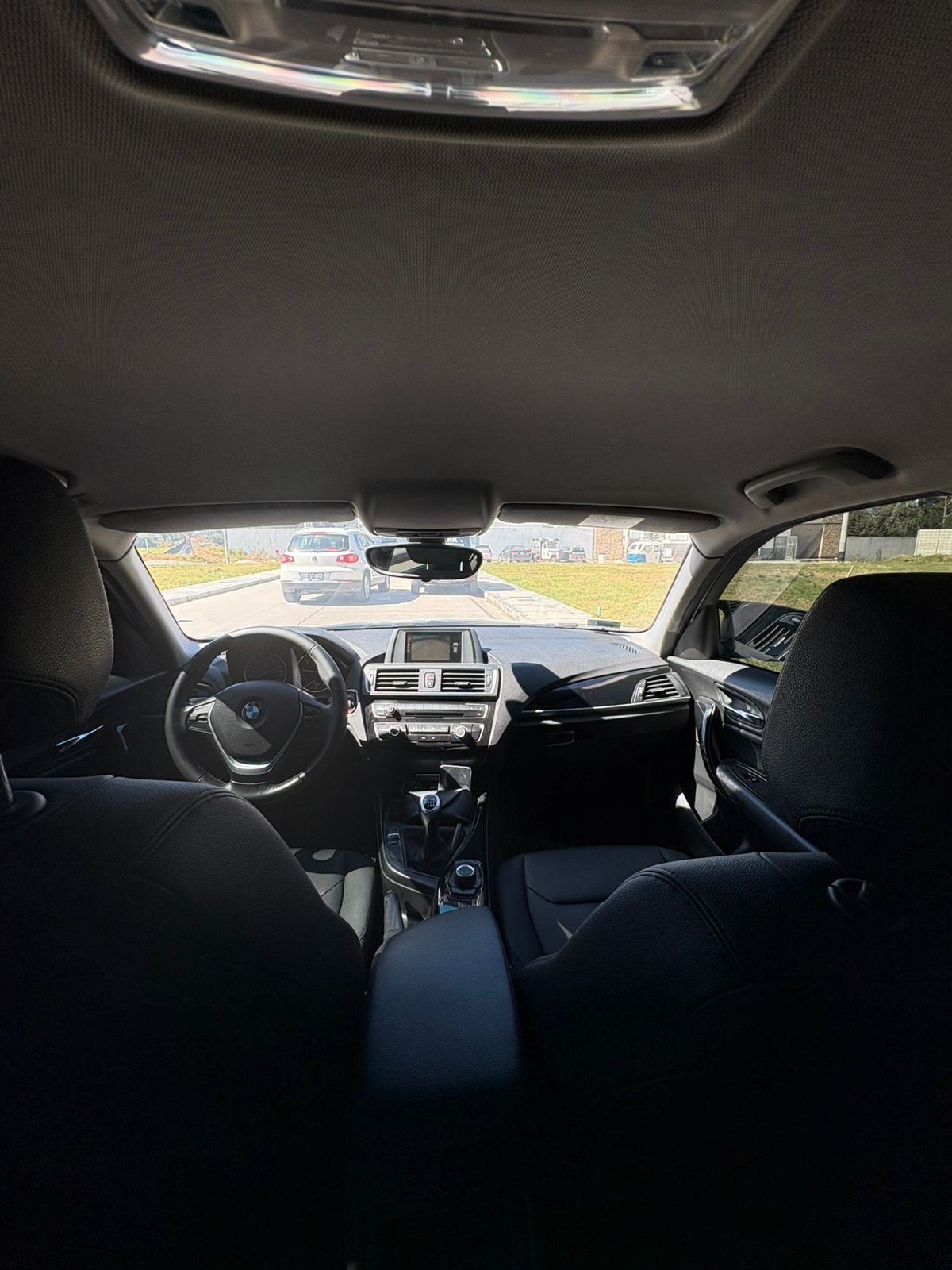 
BMW I20 2017 completo									