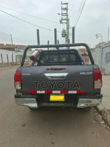 TOYOTA HILUX 4X4 DIESEL SR 2023 – CAMIONETA