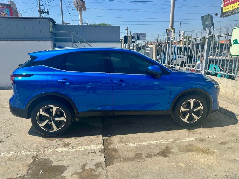 
Nissan Qashqai 2025 completo									